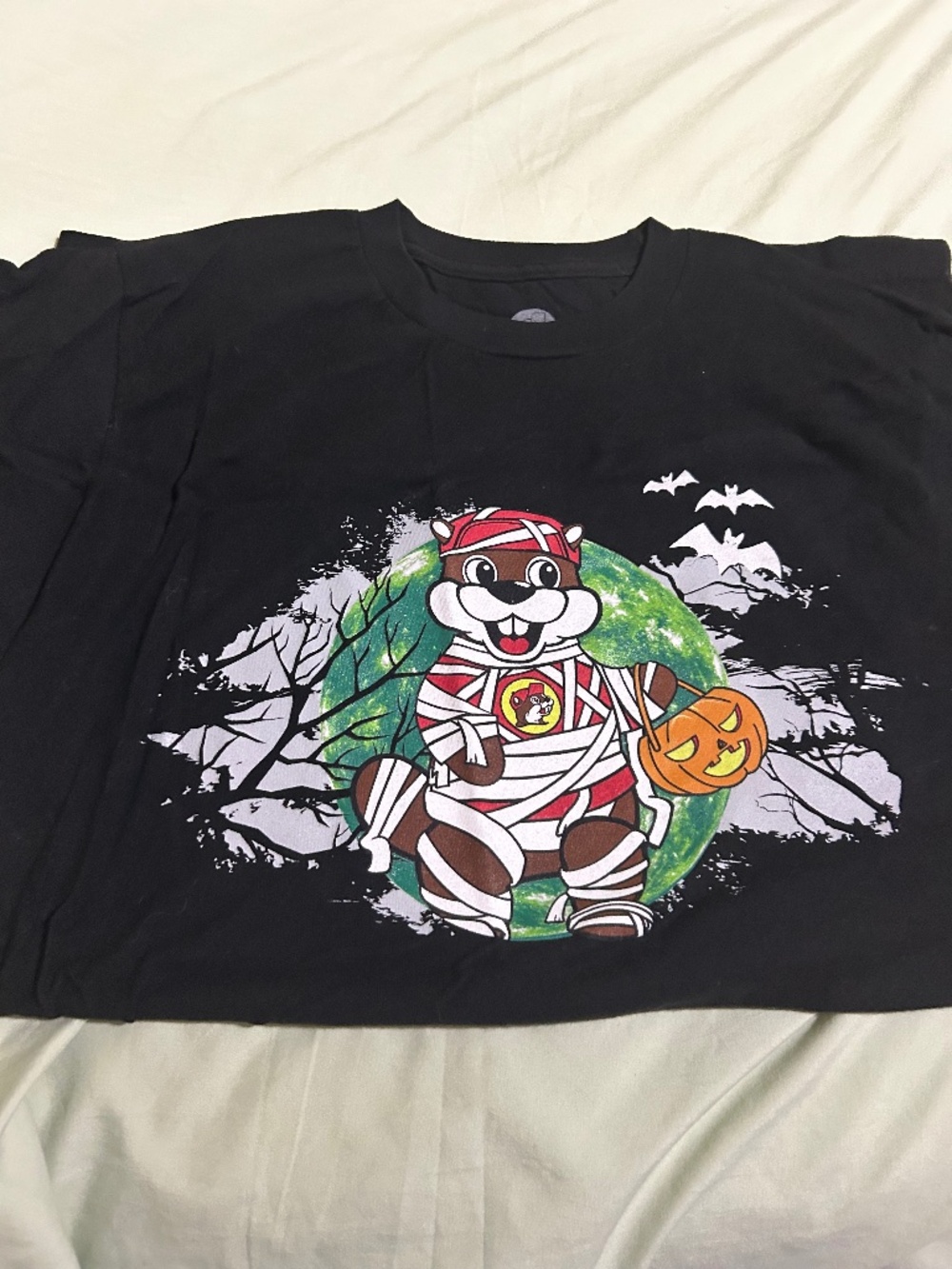 Buc-ee’s Halloween T-shirt Adult Medium